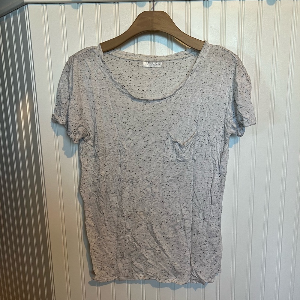 White shirt w pebbled design